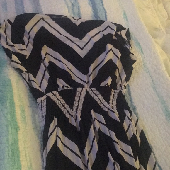 Black and white beach coverup/ sundress - Picture 4 of 4